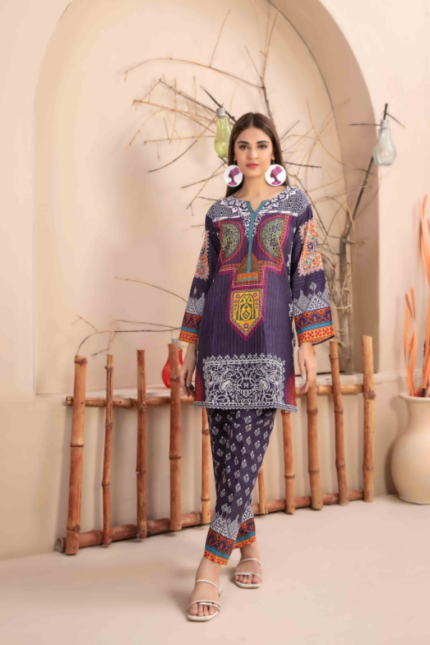 Dark Lined Khaddar 2pc Suit