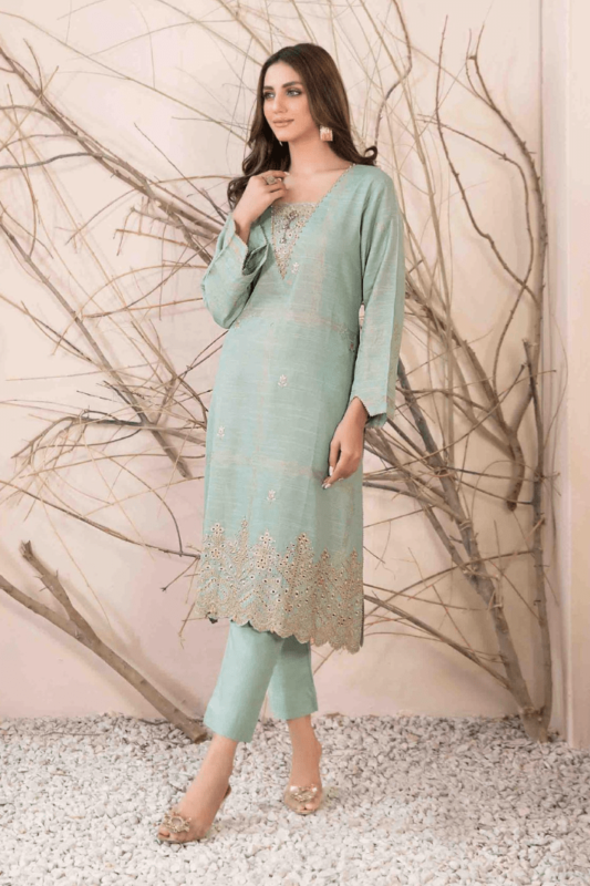 Daman-Embroidered-Khaddar-Broshia-Banarsi-Suit-Design-3-pic-1