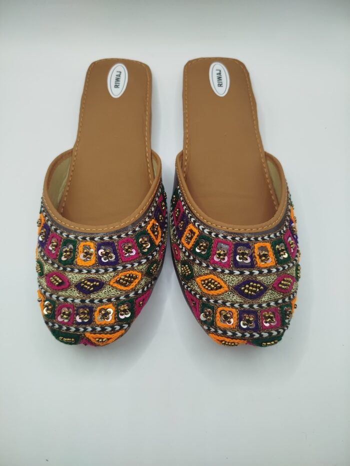 Chappal Khussa 03-2