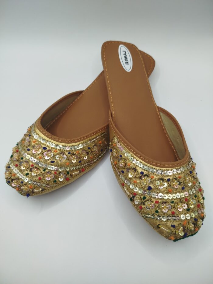 Chappal Khussa 04-3